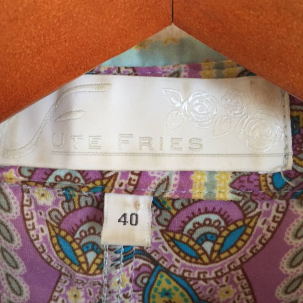 Blouse - Picture 2 of 3